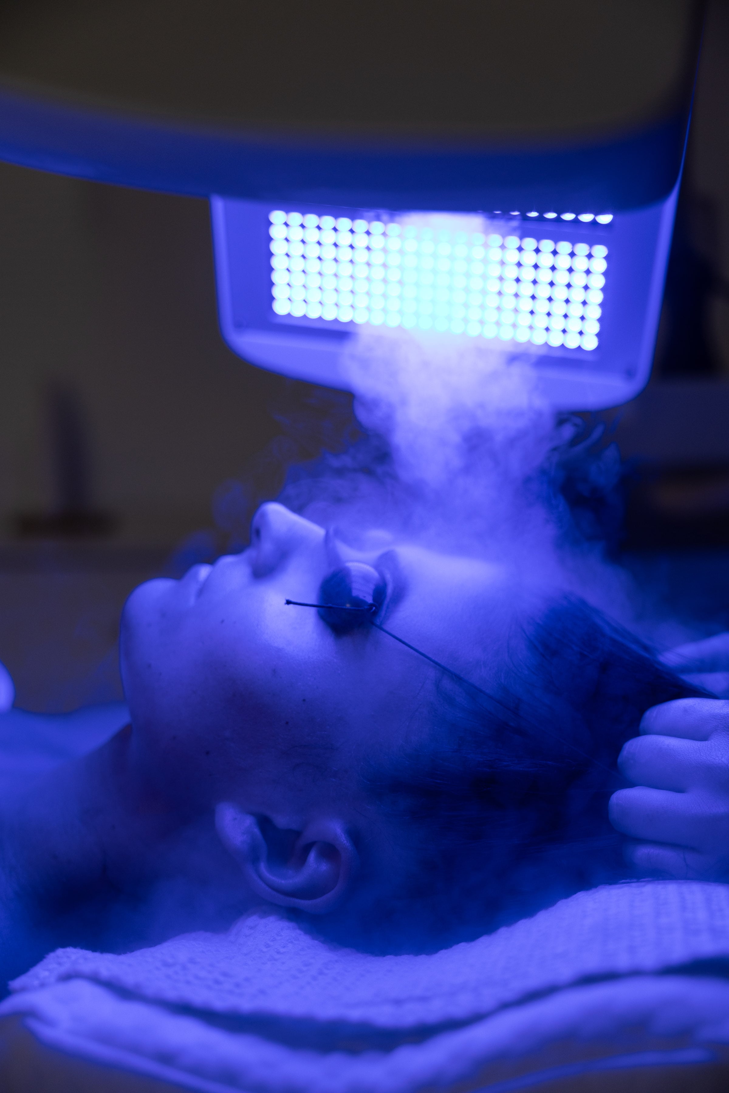 Pełnozakresowe Światło LED z Terapią Jonami Ujemnymi